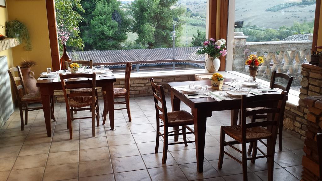 Agriturismo Col Morino Panzió Pineto Kültér fotó