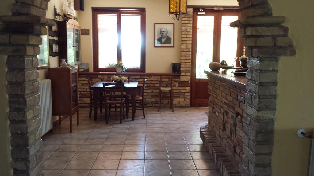 Agriturismo Col Morino Panzió Pineto Kültér fotó