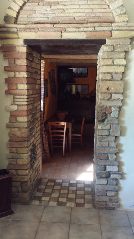 Agriturismo Col Morino Panzió Pineto Kültér fotó